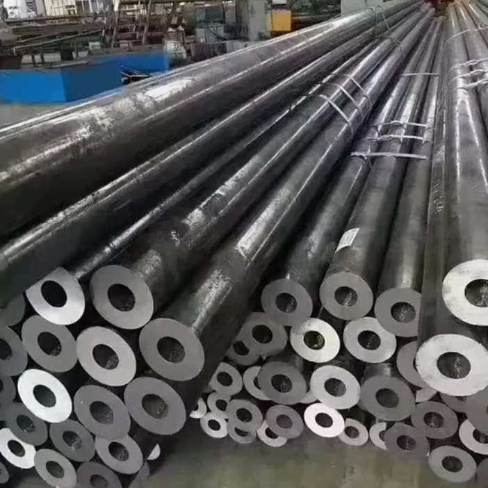 8mm Seamless Carbon Steel Round Pipe for Fluid Transportation | Manufacturer