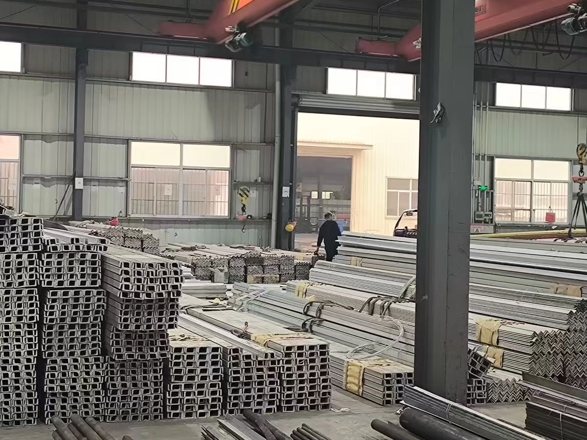 High-Quality Carbon Steel Profiles | H Beam, I Beam, Angle, and Channel Supplier