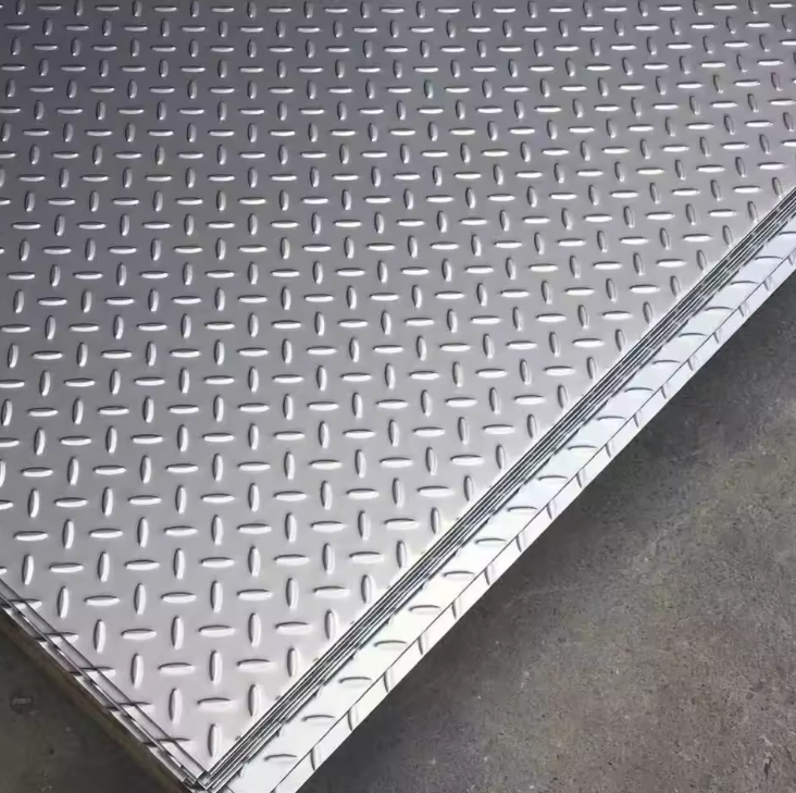 High Quality 0.15–12mm Embossed 304 240 Stainless Steel Checkered Plate ASTM Standard