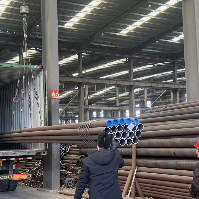 ASTM A106 A53 API 5L Seamless Carbon Steel Pipe Factory Supply