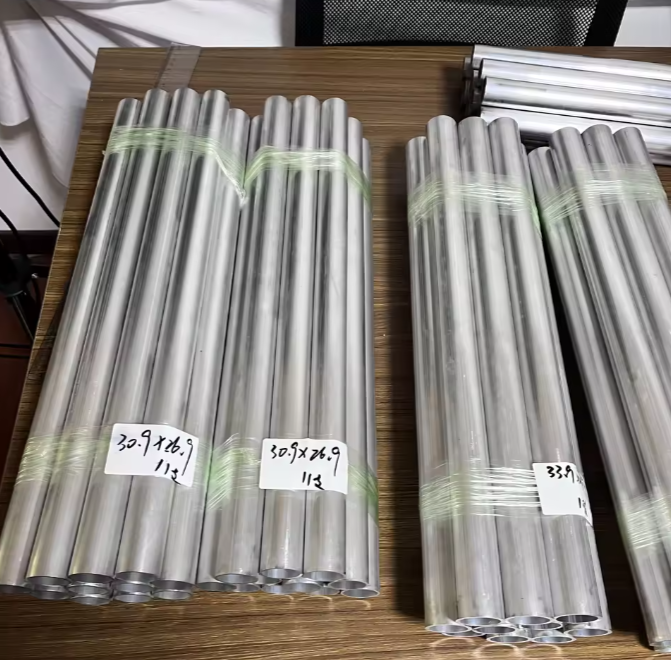 Customized 6005 6060 6063 Aluminum Alloy Seamless Round Tube Pipe