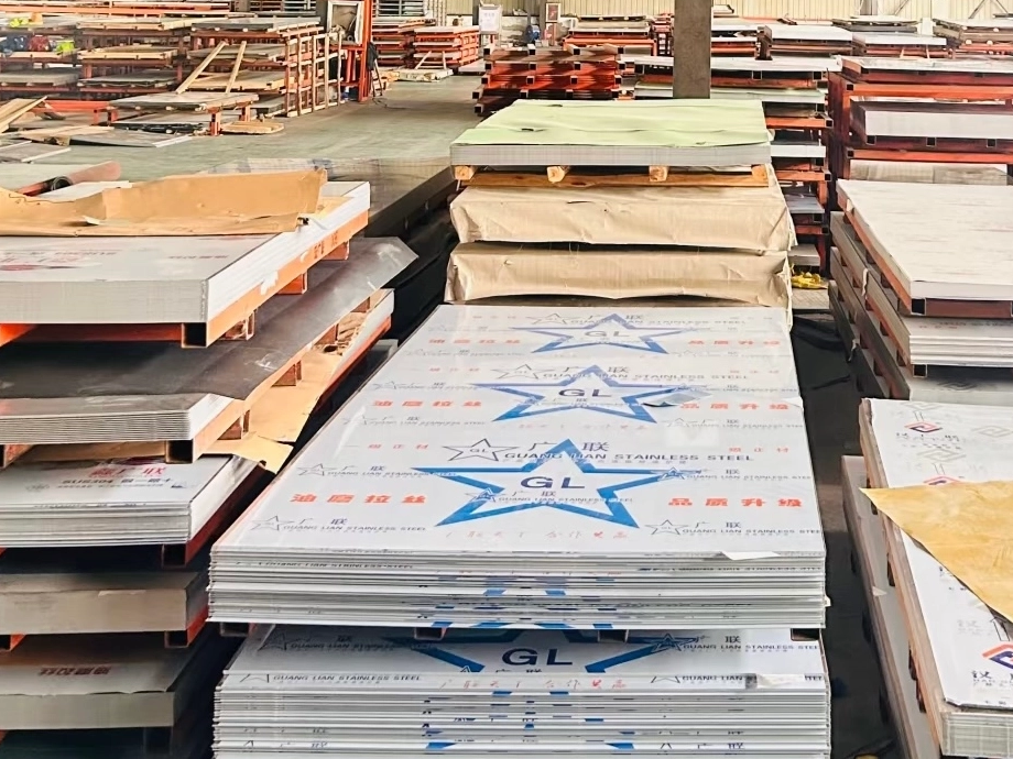 High-Quality Galvanized Steel Sheet | Hot Dipped Zinc Coated Steel Plate Manufacturer